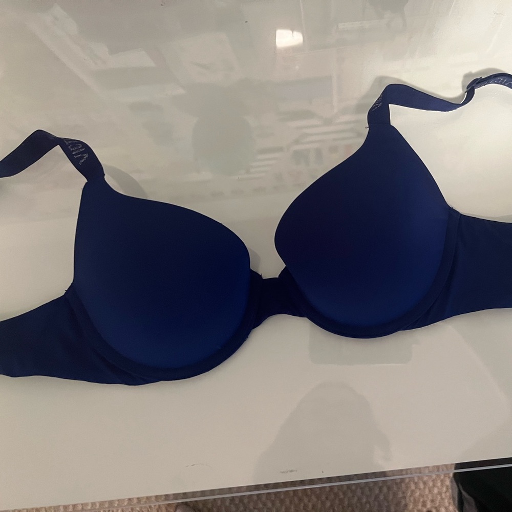 Victoria Secret T-Shirt Push-Up Full Coverage Bra 32C